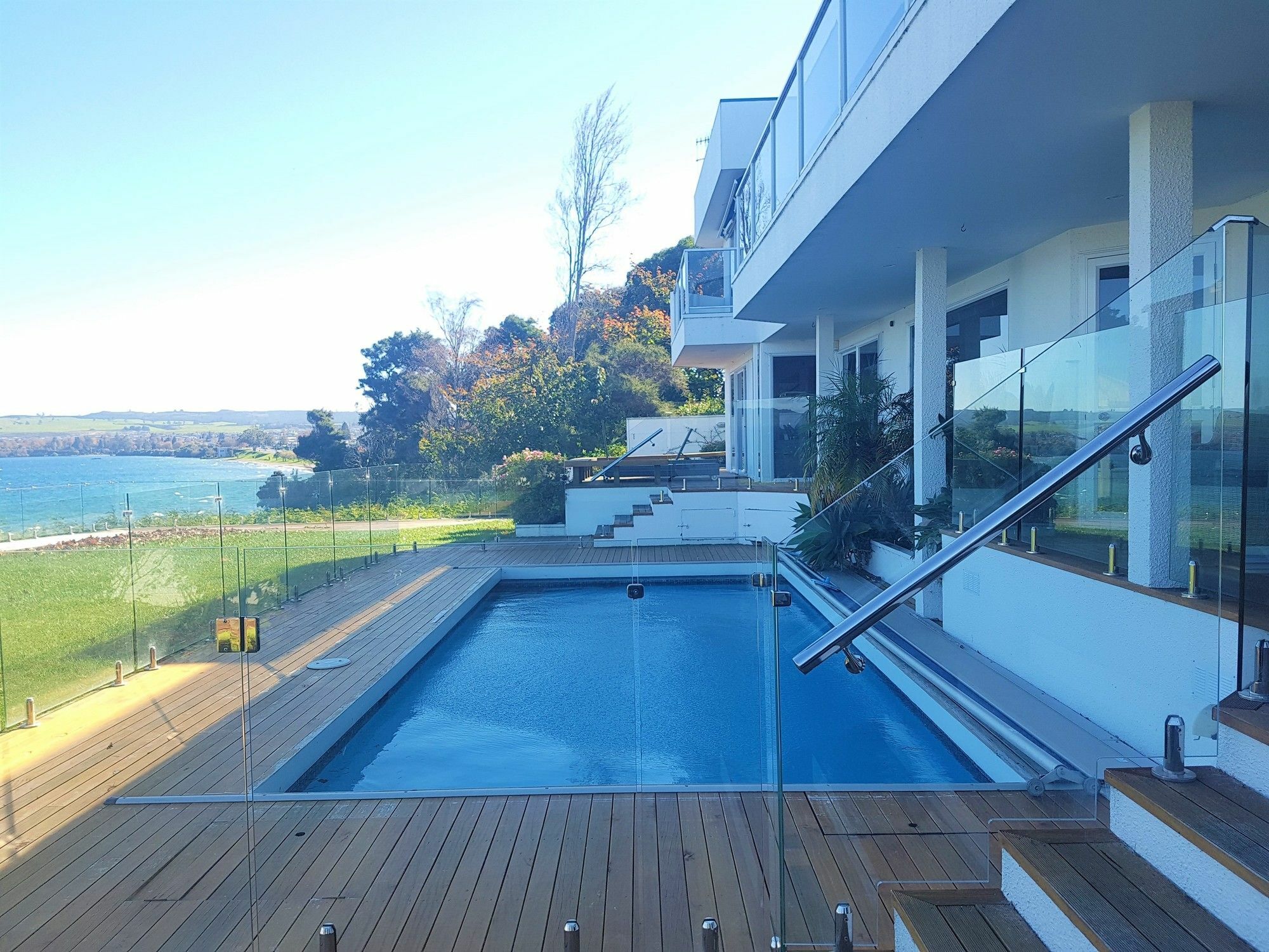 Spectacular Lakefront Home Taupo Luaran gambar