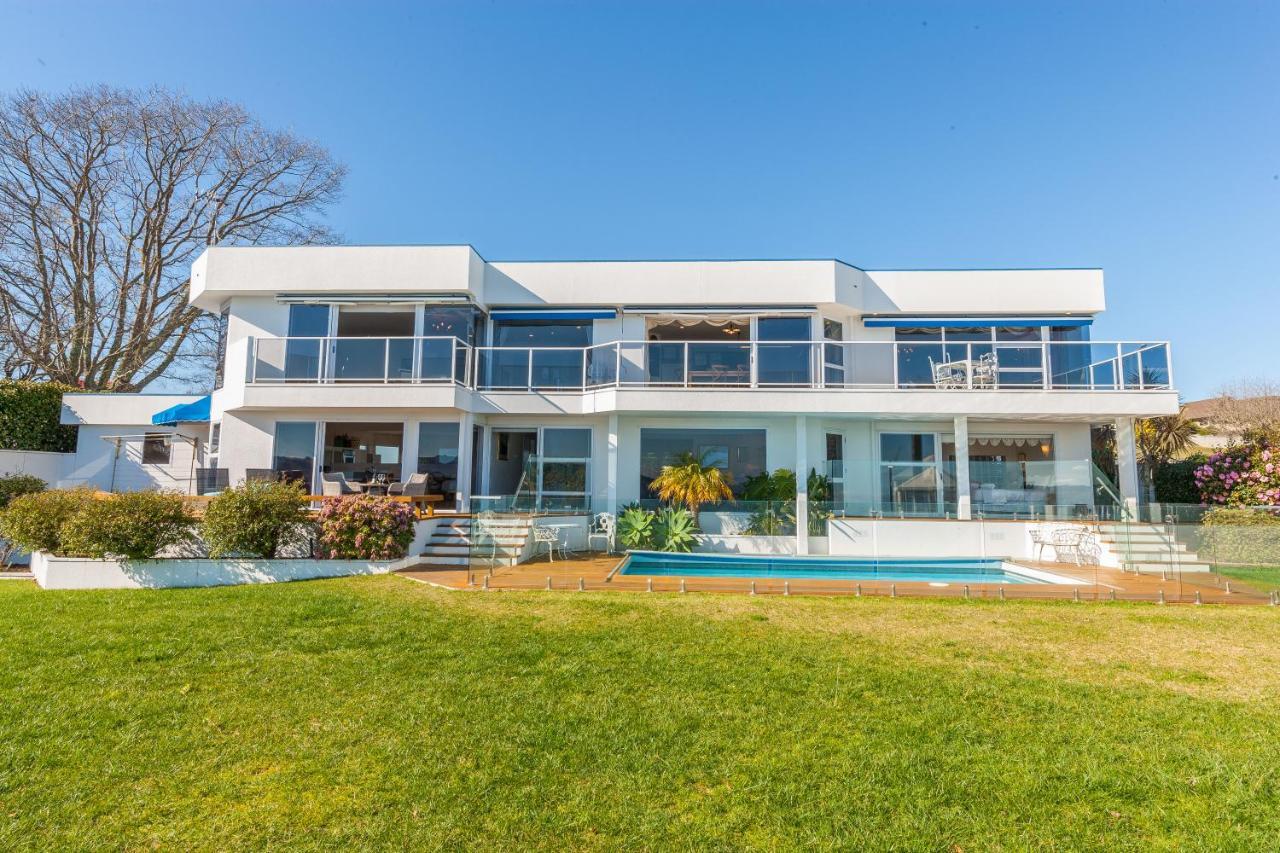Spectacular Lakefront Home Taupo Luaran gambar