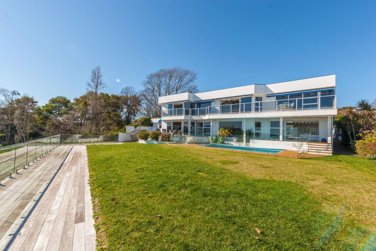 Spectacular Lakefront Home Taupo Luaran gambar